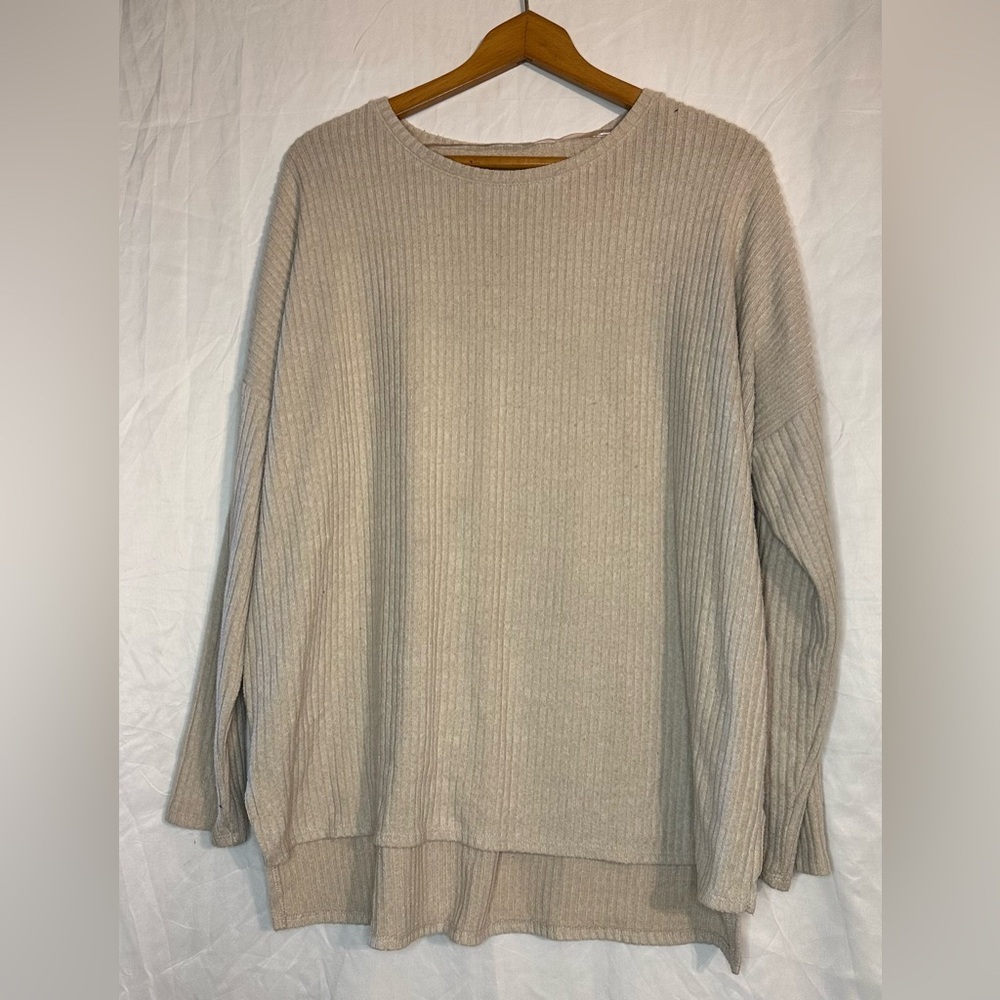 Time and Tru Women’s Cream Color Long Sleeve Pullover Top size Large (12-14)